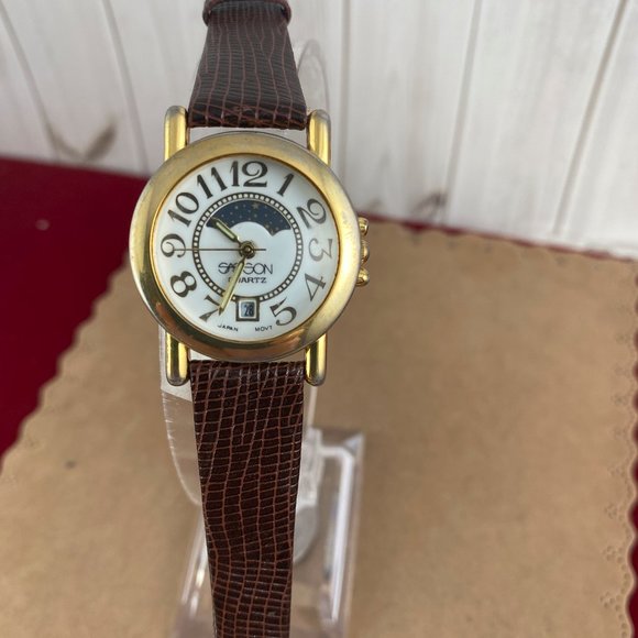 Vintage Sasson Moon Phase Gold Tone Watch with Date main image 7
